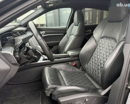 Ауди E-Tron, объемом двигателя 0 л и пробегом 70 тыс. км за 38800 $, фото 12 на Automoto.ua