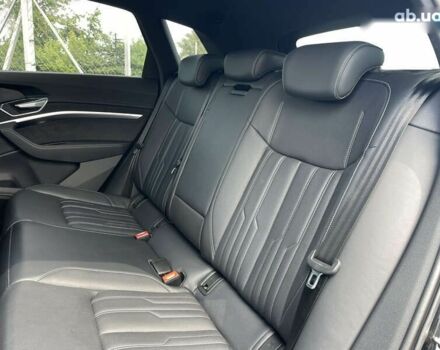 Ауди E-Tron, объемом двигателя 0 л и пробегом 70 тыс. км за 39999 $, фото 29 на Automoto.ua