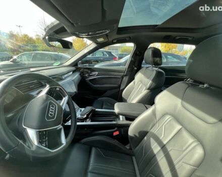 Ауді E-Tron, об'ємом двигуна 0 л та пробігом 26 тис. км за 64773 $, фото 8 на Automoto.ua