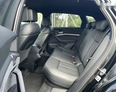 Ауди E-Tron, объемом двигателя 0 л и пробегом 70 тыс. км за 39999 $, фото 26 на Automoto.ua