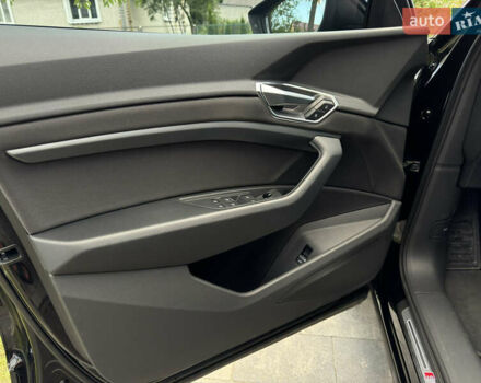 Ауди E-Tron, объемом двигателя 0 л и пробегом 35 тыс. км за 30000 $, фото 27 на Automoto.ua