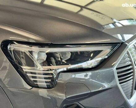 Ауди E-Tron, объемом двигателя 0 л и пробегом 72 тыс. км за 42200 $, фото 4 на Automoto.ua