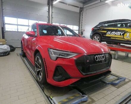 Ауді E-Tron, об'ємом двигуна 0 л та пробігом 28 тис. км за 46722 $, фото 1 на Automoto.ua