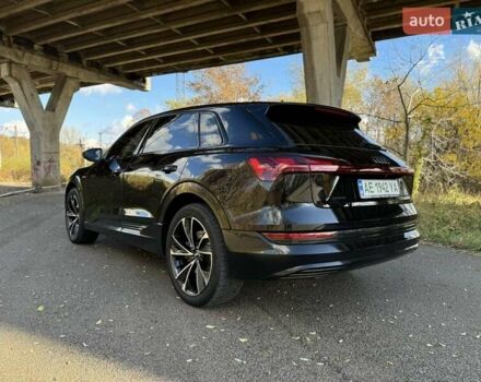 Ауди E-Tron, объемом двигателя 0 л и пробегом 65 тыс. км за 25599 $, фото 16 на Automoto.ua