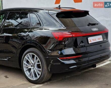 Ауди E-Tron, объемом двигателя 0 л и пробегом 40 тыс. км за 45990 $, фото 17 на Automoto.ua