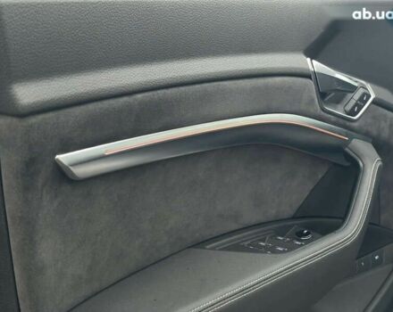 Ауди E-Tron, объемом двигателя 0 л и пробегом 29 тыс. км за 33999 $, фото 24 на Automoto.ua