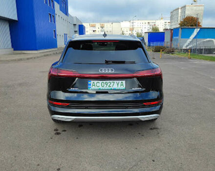 Ауди E-Tron, объемом двигателя 0 л и пробегом 56 тыс. км за 32000 $, фото 14 на Automoto.ua