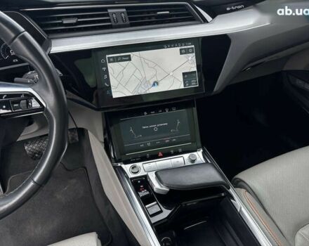 Ауди E-Tron, объемом двигателя 0 л и пробегом 101 тыс. км за 38500 $, фото 20 на Automoto.ua