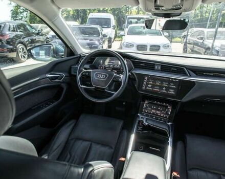 Ауди E-Tron, объемом двигателя 0 л и пробегом 120 тыс. км за 32900 $, фото 16 на Automoto.ua