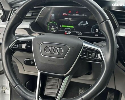 Ауди E-Tron, объемом двигателя 0 л и пробегом 101 тыс. км за 38500 $, фото 19 на Automoto.ua