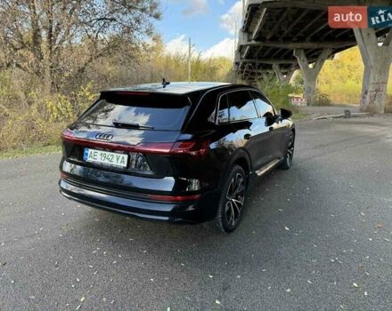 Ауди E-Tron, объемом двигателя 0 л и пробегом 65 тыс. км за 25599 $, фото 7 на Automoto.ua