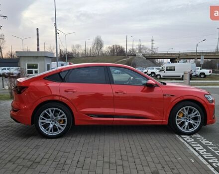 купить новое авто Ауди E-Tron 2021 года от официального дилера E-Car Ауди фото