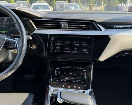 Ауди E-Tron, объемом двигателя 0 л и пробегом 103 тыс. км за 39500 $, фото 13 на Automoto.ua