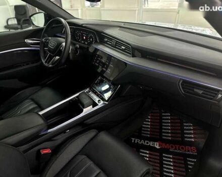 Ауди E-Tron, объемом двигателя 0 л и пробегом 20 тыс. км за 44490 $, фото 25 на Automoto.ua