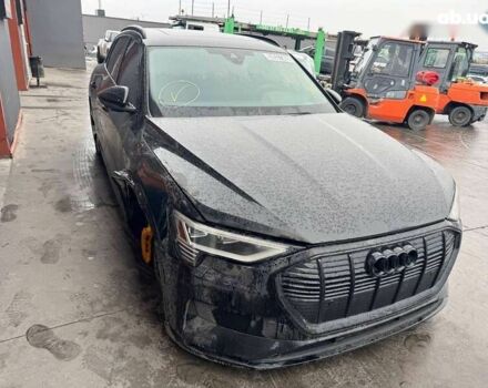 Ауди E-Tron, объемом двигателя 0 л и пробегом 81 тыс. км за 25900 $, фото 6 на Automoto.ua