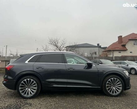 Ауди E-Tron, объемом двигателя 0 л и пробегом 32 тыс. км за 38581 $, фото 8 на Automoto.ua