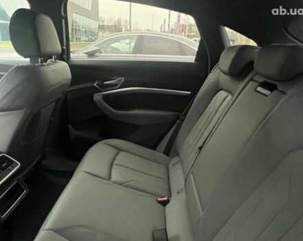 Ауди E-Tron, объемом двигателя 0 л и пробегом 19 тыс. км за 71185 $, фото 31 на Automoto.ua