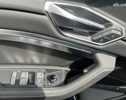 Ауди E-Tron, объемом двигателя 0 л и пробегом 22 тыс. км за 48490 $, фото 18 на Automoto.ua