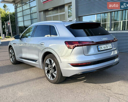 Ауді E-Tron, об'ємом двигуна 0 л та пробігом 35 тис. км за 29999 $, фото 8 на Automoto.ua