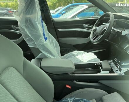 Ауди E-Tron, объемом двигателя 0 л и пробегом 12 тыс. км за 63252 $, фото 7 на Automoto.ua