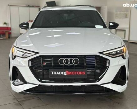 Ауди E-Tron, объемом двигателя 0 л и пробегом 20 тыс. км за 44490 $, фото 2 на Automoto.ua