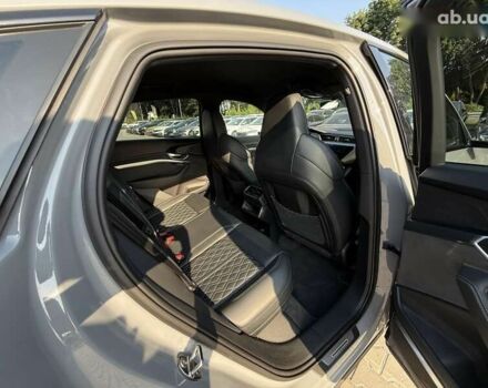 Ауди E-Tron, объемом двигателя 0 л и пробегом 103 тыс. км за 39500 $, фото 27 на Automoto.ua