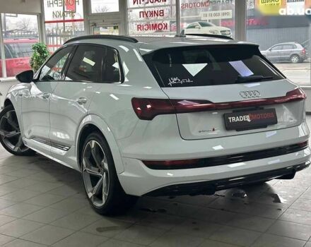 Ауди E-Tron, объемом двигателя 0 л и пробегом 20 тыс. км за 44490 $, фото 5 на Automoto.ua