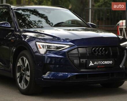 Ауди E-Tron, объемом двигателя 0 л и пробегом 64 тыс. км за 39500 $, фото 6 на Automoto.ua