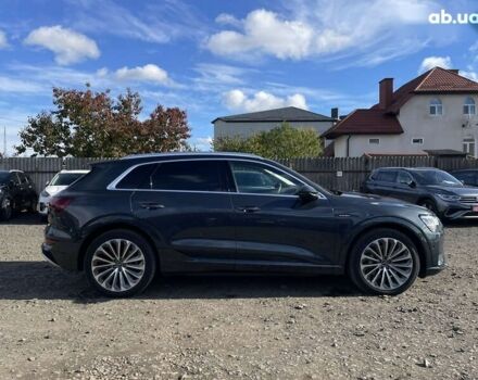 Ауди E-Tron, объемом двигателя 0 л и пробегом 32 тыс. км за 39124 $, фото 7 на Automoto.ua