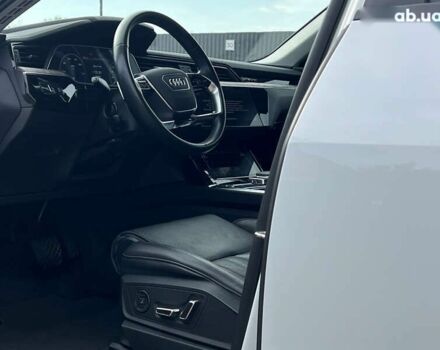 Ауді E-Tron, об'ємом двигуна 0 л та пробігом 41 тис. км за 39668 $, фото 27 на Automoto.ua