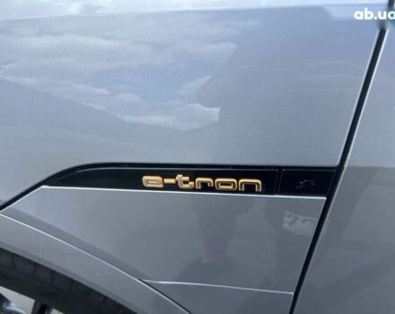 Ауди E-Tron, объемом двигателя 0 л и пробегом 22 тыс. км за 48490 $, фото 10 на Automoto.ua