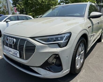 Ауди E-Tron, объемом двигателя 0 л и пробегом 9 тыс. км за 84988 $, фото 24 на Automoto.ua