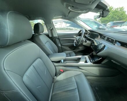 Ауди E-Tron, объемом двигателя 0 л и пробегом 1 тыс. км за 97269 $, фото 30 на Automoto.ua