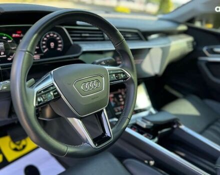 Ауди E-Tron, объемом двигателя 0 л и пробегом 33 тыс. км за 42990 $, фото 26 на Automoto.ua