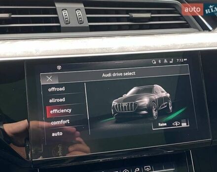 Ауди E-Tron, объемом двигателя 0 л и пробегом 81 тыс. км за 35900 $, фото 18 на Automoto.ua