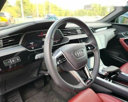 Ауді E-Tron, об'ємом двигуна 0 л та пробігом 5 тис. км за 47888 $, фото 16 на Automoto.ua