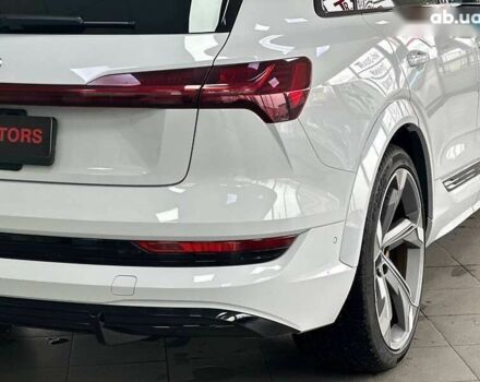 Ауди E-Tron, объемом двигателя 0 л и пробегом 20 тыс. км за 44490 $, фото 15 на Automoto.ua