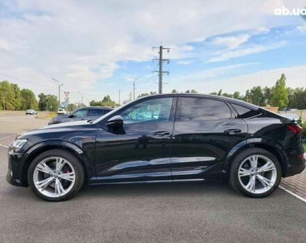 Ауді E-Tron, об'ємом двигуна 0 л та пробігом 5 тис. км за 47888 $, фото 6 на Automoto.ua