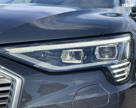 Ауди E-Tron, объемом двигателя 0 л и пробегом 32 тыс. км за 39124 $, фото 13 на Automoto.ua