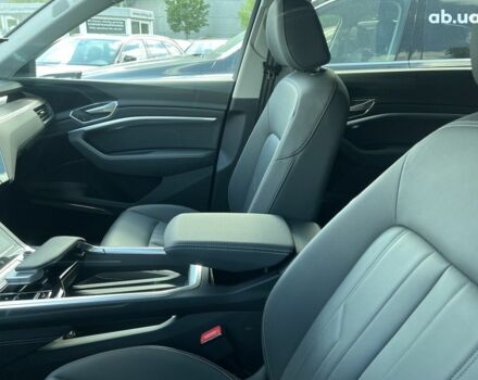 Ауди E-Tron, объемом двигателя 0 л и пробегом 1 тыс. км за 97269 $, фото 25 на Automoto.ua
