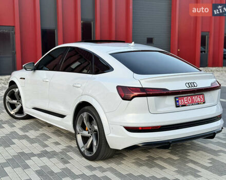 Ауді E-Tron, об'ємом двигуна 0 л та пробігом 39 тис. км за 47800 $, фото 9 на Automoto.ua