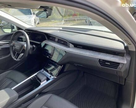 Ауди E-Tron, объемом двигателя 0 л и пробегом 81 тыс. км за 35900 $, фото 9 на Automoto.ua