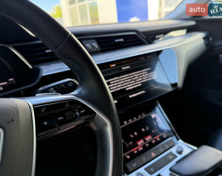 Ауді E-Tron, об'ємом двигуна 0 л та пробігом 35 тис. км за 29999 $, фото 20 на Automoto.ua