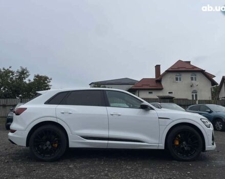 Ауди E-Tron, объемом двигателя 0 л и пробегом 23 тыс. км за 41842 $, фото 8 на Automoto.ua