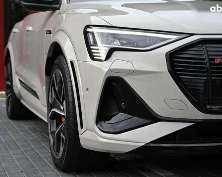 Ауди E-Tron, объемом двигателя 0 л и пробегом 35 тыс. км за 48895 $, фото 2 на Automoto.ua