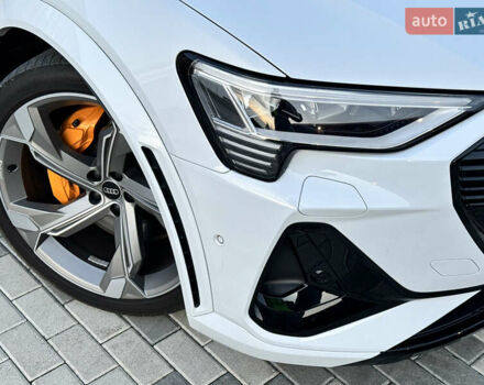 Ауді E-Tron, об'ємом двигуна 0 л та пробігом 39 тис. км за 47800 $, фото 35 на Automoto.ua