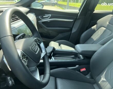 Ауди E-Tron, объемом двигателя 0 л и пробегом 7 тыс. км за 89770 $, фото 6 на Automoto.ua