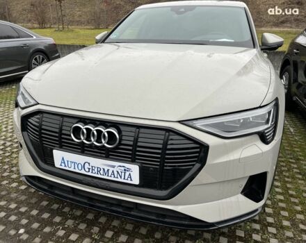 Ауди E-Tron, объемом двигателя 0 л и пробегом 19 тыс. км за 71185 $, фото 2 на Automoto.ua