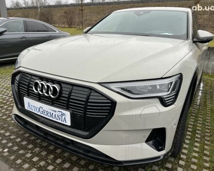 Ауди E-Tron, объемом двигателя 0 л и пробегом 19 тыс. км за 71185 $, фото 6 на Automoto.ua