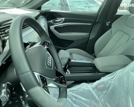 Ауди E-Tron, объемом двигателя 0 л и пробегом 12 тыс. км за 63252 $, фото 12 на Automoto.ua